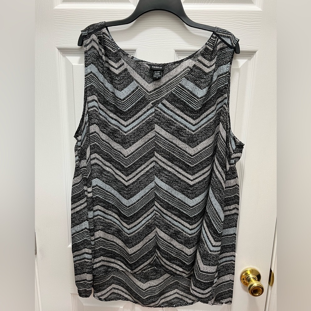 Torrid Chevron Tank Top Size 3